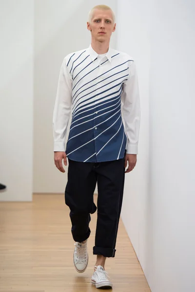 Look 33